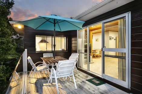 Photo of property in 194 Forest Hill Road, Waiatarua, Auckland, 0612