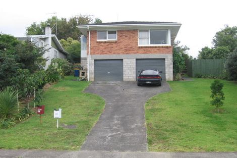 Photo of property in 2/11 Lingfield Street, Glenfield, Auckland, 0629