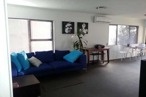Photo of property in 1612a Great North Road, Waterview, Auckland, 1026