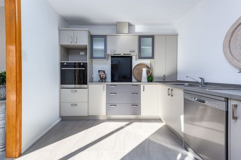 Photo of property in 1/236 Grahams Road, Burnside, Christchurch, 8053