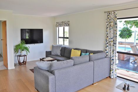 Photo of property in 66 Waiteitei Road, Wellsford, 0974