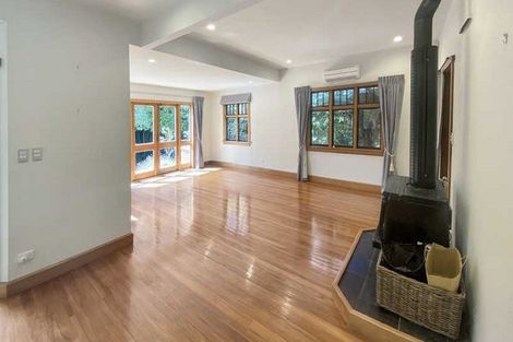 Photo of property in 4 Thorrington Road, Cashmere, Christchurch, 8022