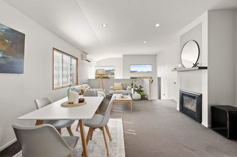 Photo of property in 27 Waverton Terrace, Churton Park, Wellington, 6037