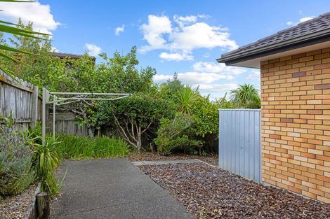 Photo of property in 12 Jelas Road, Red Beach, 0932