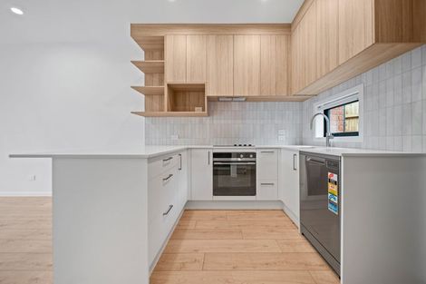 Photo of property in 7/97 Atkinson Road, Titirangi, Auckland, 0604