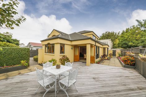 Photo of property in 44 Ruamahanga Crescent, Terrace End, Palmerston North, 4410