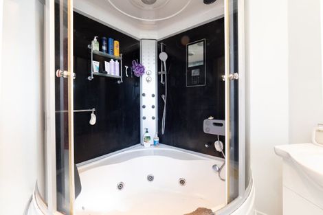 Photo of property in 4 Reddecliffe Crescent, Hampstead, Ashburton, 7700