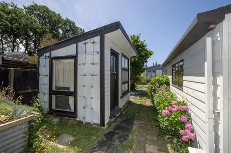 Photo of property in 14 Sheldon Street, Woolston, Christchurch, 8023