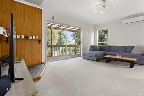 Photo of property in 30 Waari Avenue, Sunnyvale, Auckland, 0612