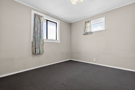 Photo of property in 37 Bruce Road, Glenfield, Auckland, 0629