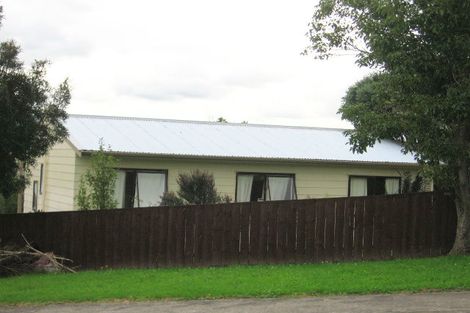 Photo of property in 55 Sunvue Road, Glen Eden, Auckland, 0602