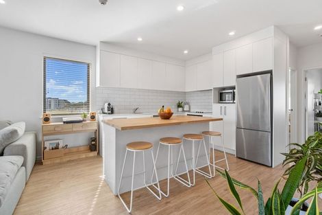 Photo of property in 110/165 Lake Road, Northcote, Auckland, 0627