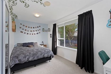 Photo of property in 13 Ron Place, Bishopdale, Christchurch, 8051