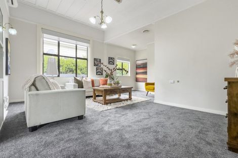 Photo of property in 3a Haverstock Road, Sandringham, Auckland, 1025
