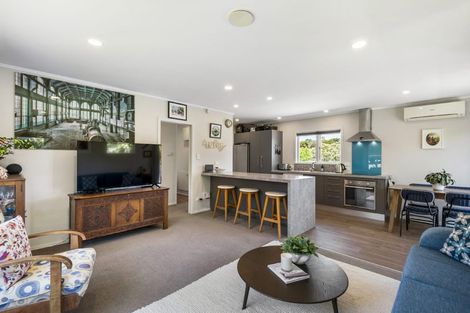 Photo of property in 1/10 Philip Place, Hillcrest, Auckland, 0627