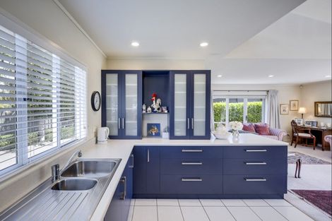 Photo of property in 28a Middle Road, Havelock North, 4130