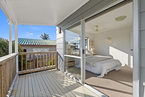 Photo of property in 31 Shakespear Road, Army Bay, Whangaparaoa, 0930