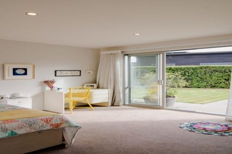 Photo of property in 1 Makomako Road, Wanaka, 9305