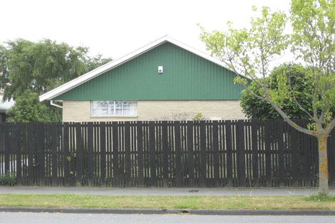 Photo of property in 6 Queenspark Drive, Parklands, Christchurch, 8083