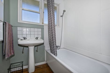 Photo of property in 8 Taraire Crescent, Otangarei, Whangarei, 0112