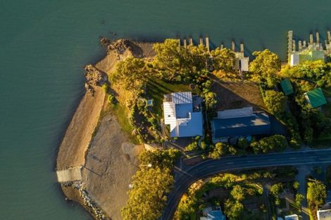 Photo of property in 425 Marine Drive, Charteris Bay, Lyttelton, 8971