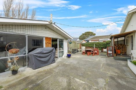 Photo of property in 60 Smith Street, Woolston, Christchurch, 8062