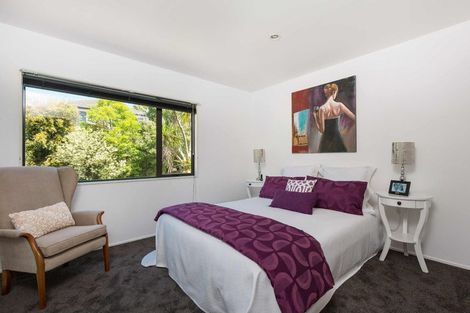 Photo of property in 9/44 Fields Parade, Oteha, Auckland, 0632