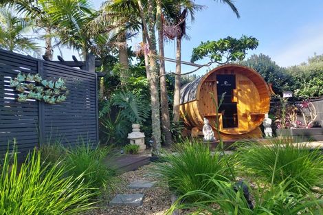 Photo of property in 118 Brook Place, Whangamata, 3620