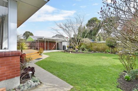 Photo of property in 2/97 Roberta Drive, Somerfield, Christchurch, 8024
