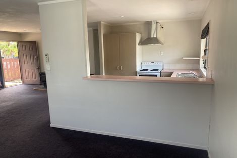 Photo of property in 31 Burswood Drive, Burswood, Auckland, 2013