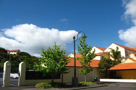 Photo of property in 10 Harbour Village Drive, Gulf Harbour, Whangaparaoa, 0930