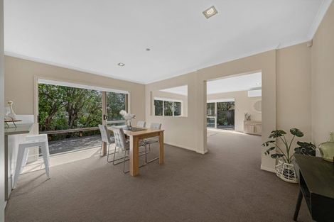 Photo of property in 6 Luna Place, Henderson, Auckland, 0612