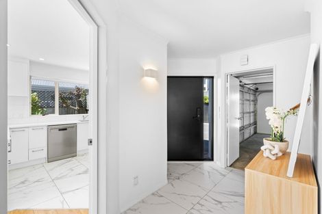 Photo of property in 2/97 Clyde Road, Ilam, Christchurch, 8041