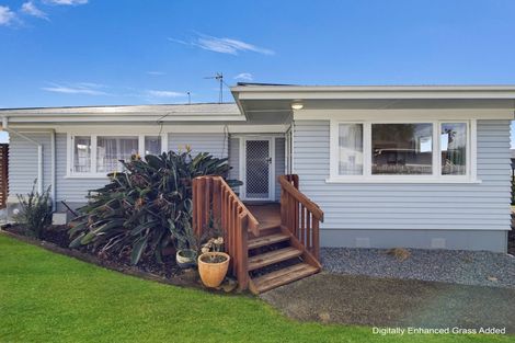 Photo of property in 37 Hooper Avenue, Pukekohe, 2120