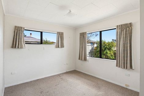 Photo of property in 4 Sharda Grove, Paraparaumu Beach, Paraparaumu, 5032