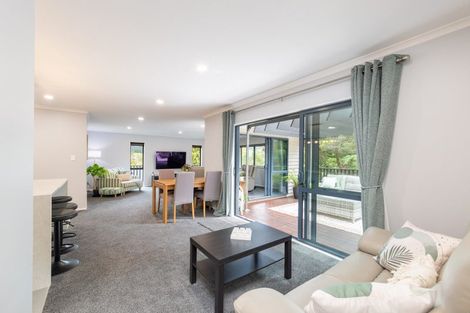 Photo of property in 43 Forest Road, Pinehaven, Upper Hutt, 5019