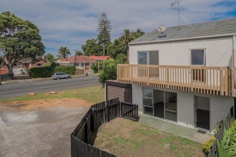 Photo of property in 1/62 Coronation Road, Mangere Bridge, Auckland, 2022
