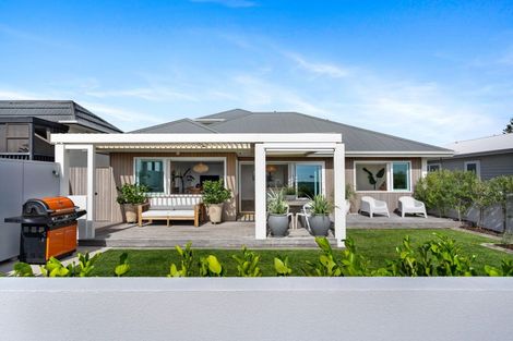 Photo of property in 3 The Esplanade, Westshore, Napier, 4110