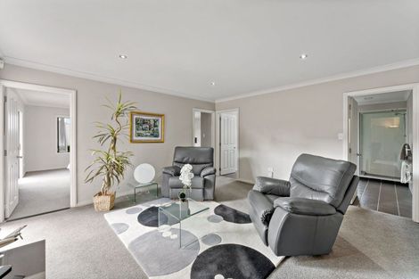 Photo of property in 157e Hobsonville Road, West Harbour, Auckland, 0618