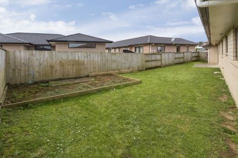 Photo of property in 16 Lili Road, Tuakau, 2121