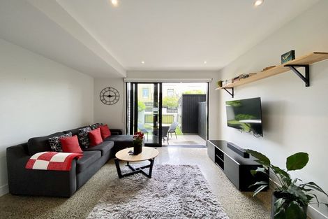 Photo of property in 19 Isitt Road, Hobsonville, Auckland, 0616