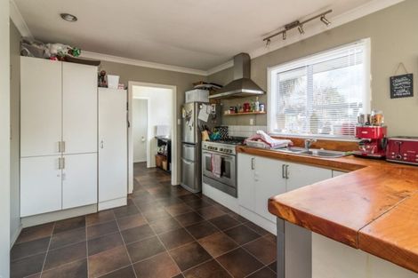 Photo of property in 7 Pinehurst Crescent, Russley, Christchurch, 8042