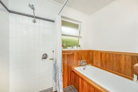 Photo of property in 14 Saint Winifreds Avenue, Hamilton East, Hamilton, 3216