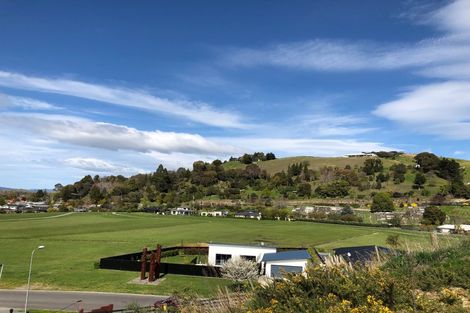 Photo of property in 1 Ridgeway Terrace, Taradale, Napier, 4112