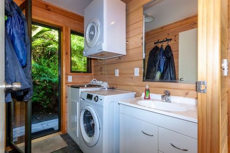 Photo of property in 5 Waihirere Drive, Tuateawa, Coromandel, 3583