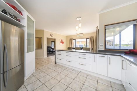 Photo of property in 29 Clearview Drive, Milson, Palmerston North, 4414