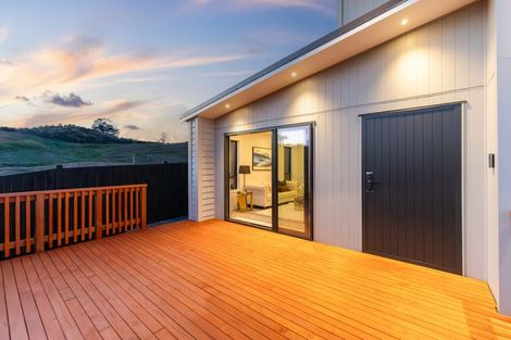 Photo of property in 3 Kauru Lane, Wainui, 0992