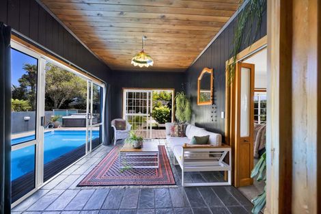 Photo of property in 58 Atkinson Road, Hurworth, New Plymouth, 4371