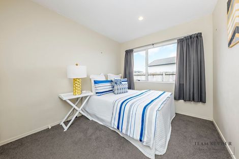 Photo of property in 46 Keri Vista Rise, Papakura, 2110