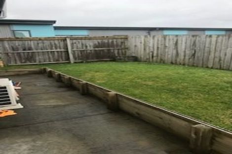 Photo of property in 116a Royal Road, Massey, Auckland, 0614